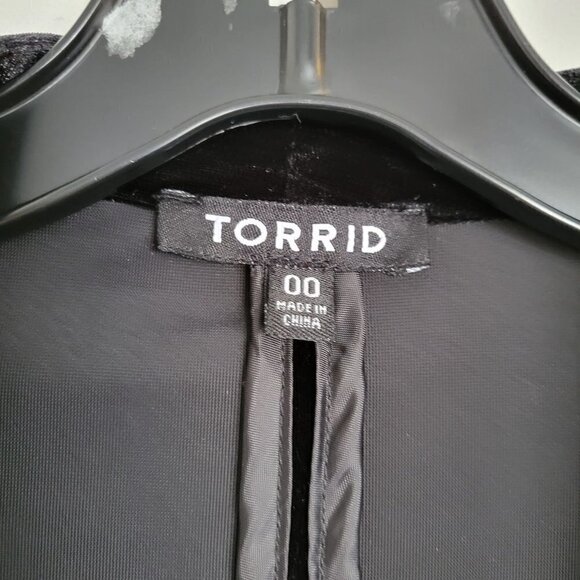 Torrid Tie Front Velvet Cropped Open Front Long Sleeve Jacket Deep Black Size 00 - Picture 10 of 13